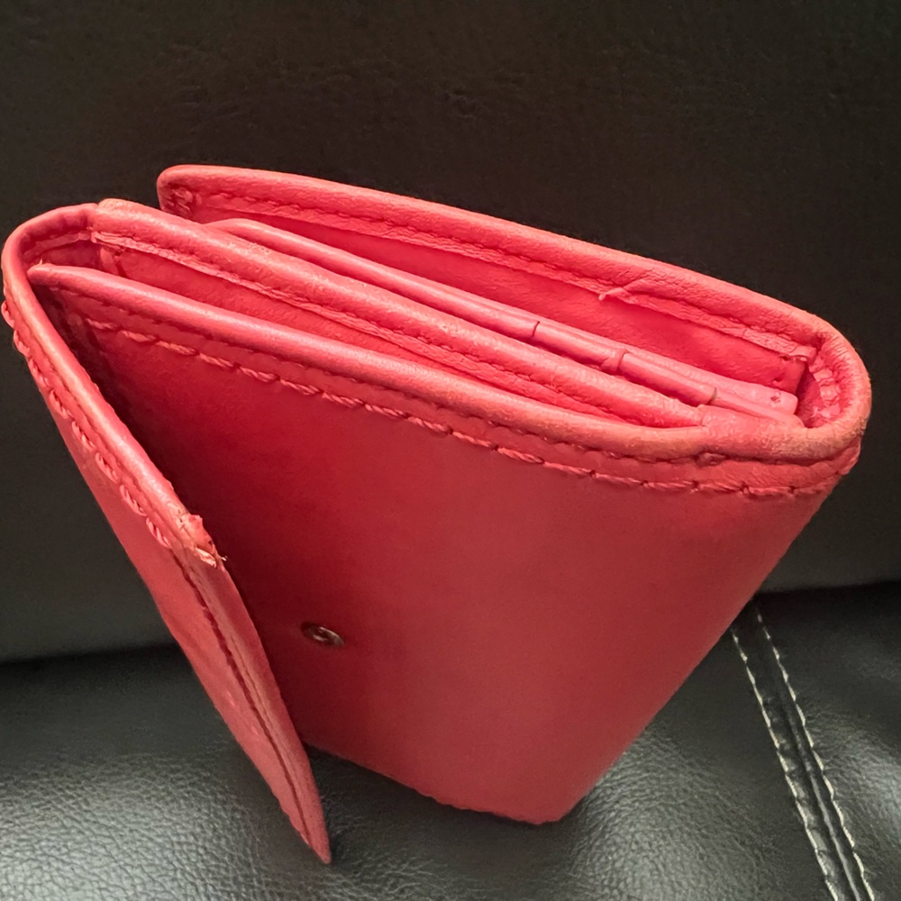 Coach pink wallet - Picture 8 of 8